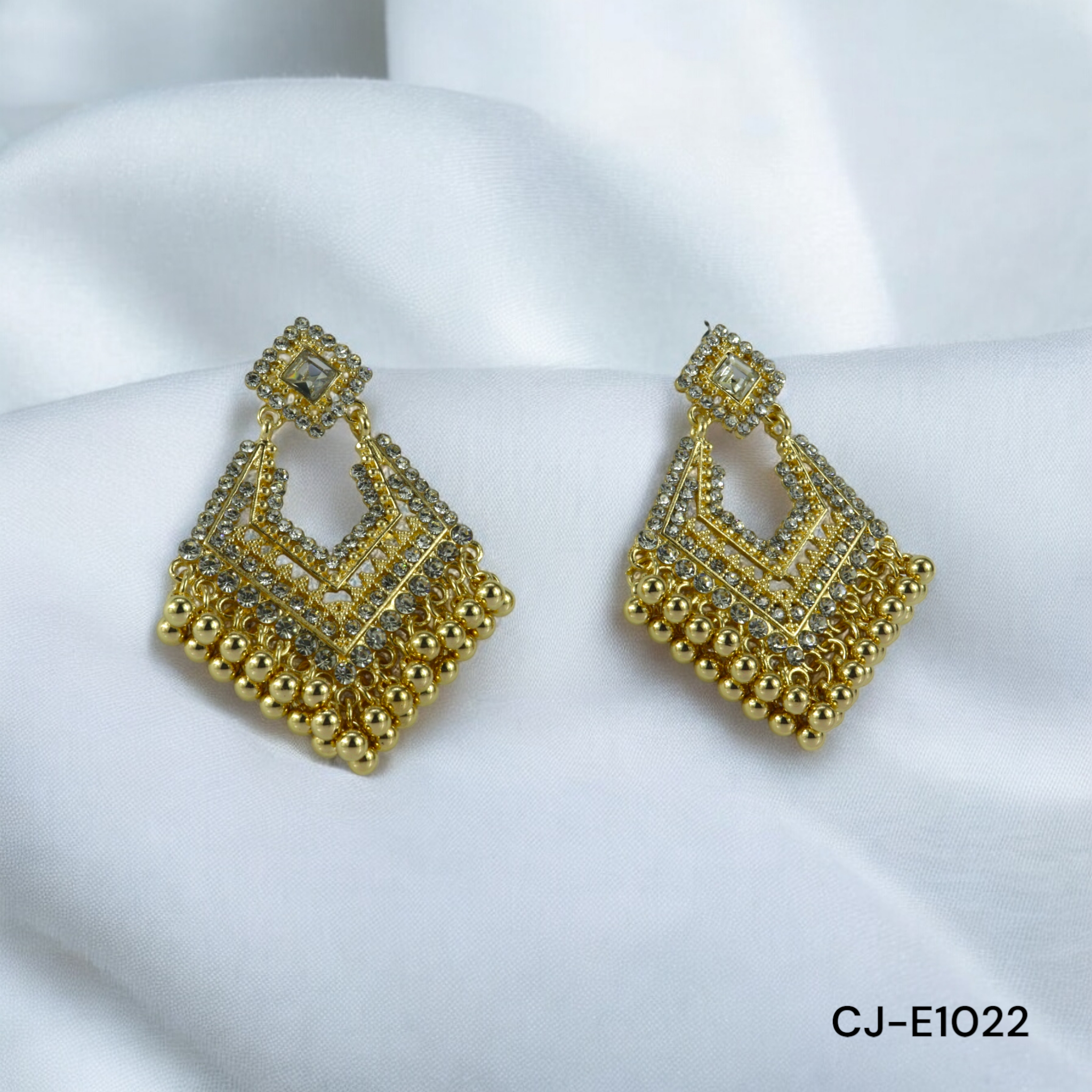 STONE EARRING CJ-E1022 (GOLDEN)