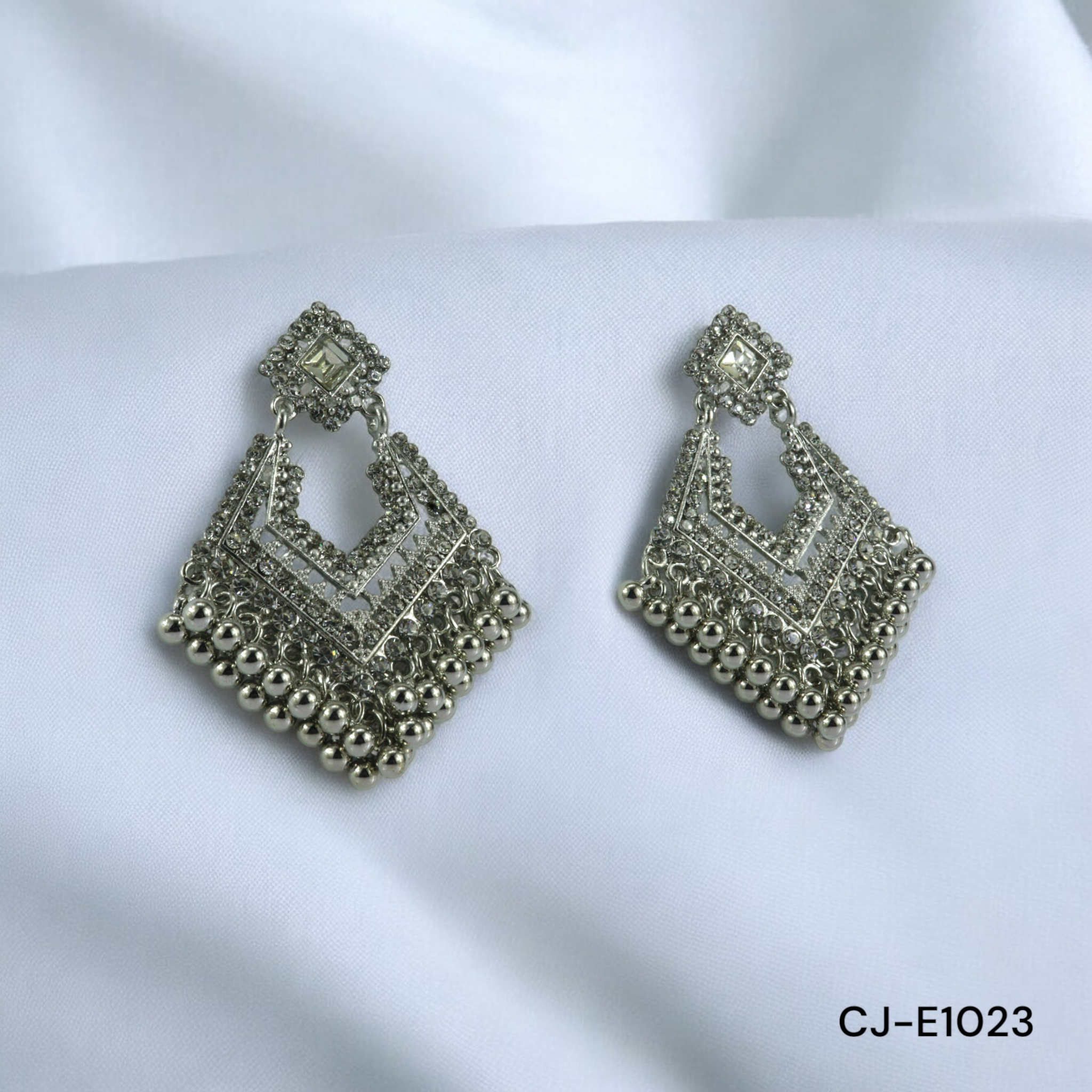 STONE EARRING CJ-E1023 (SILVER)