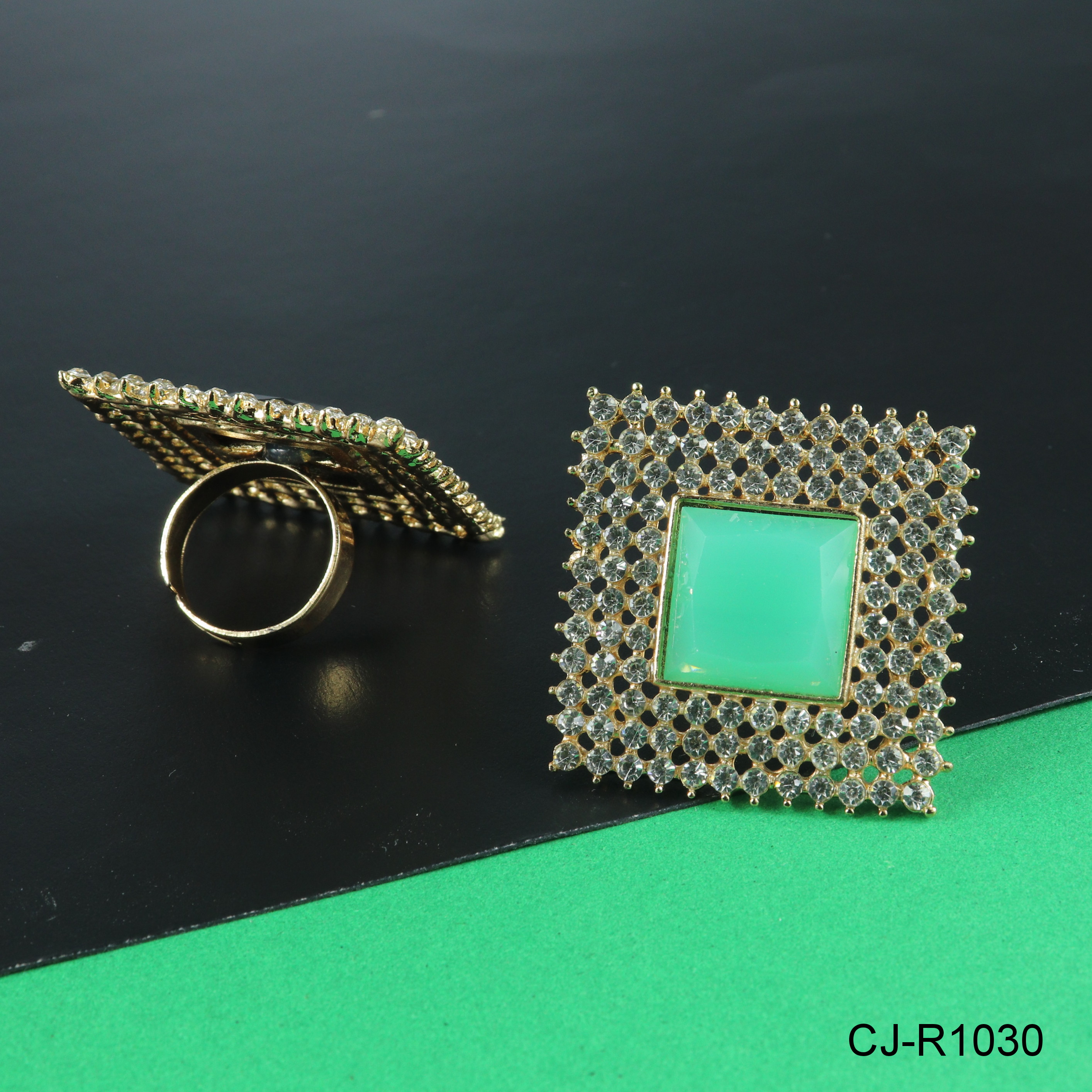 SQUARE STONE RING CJ-R1030 (GREEN)