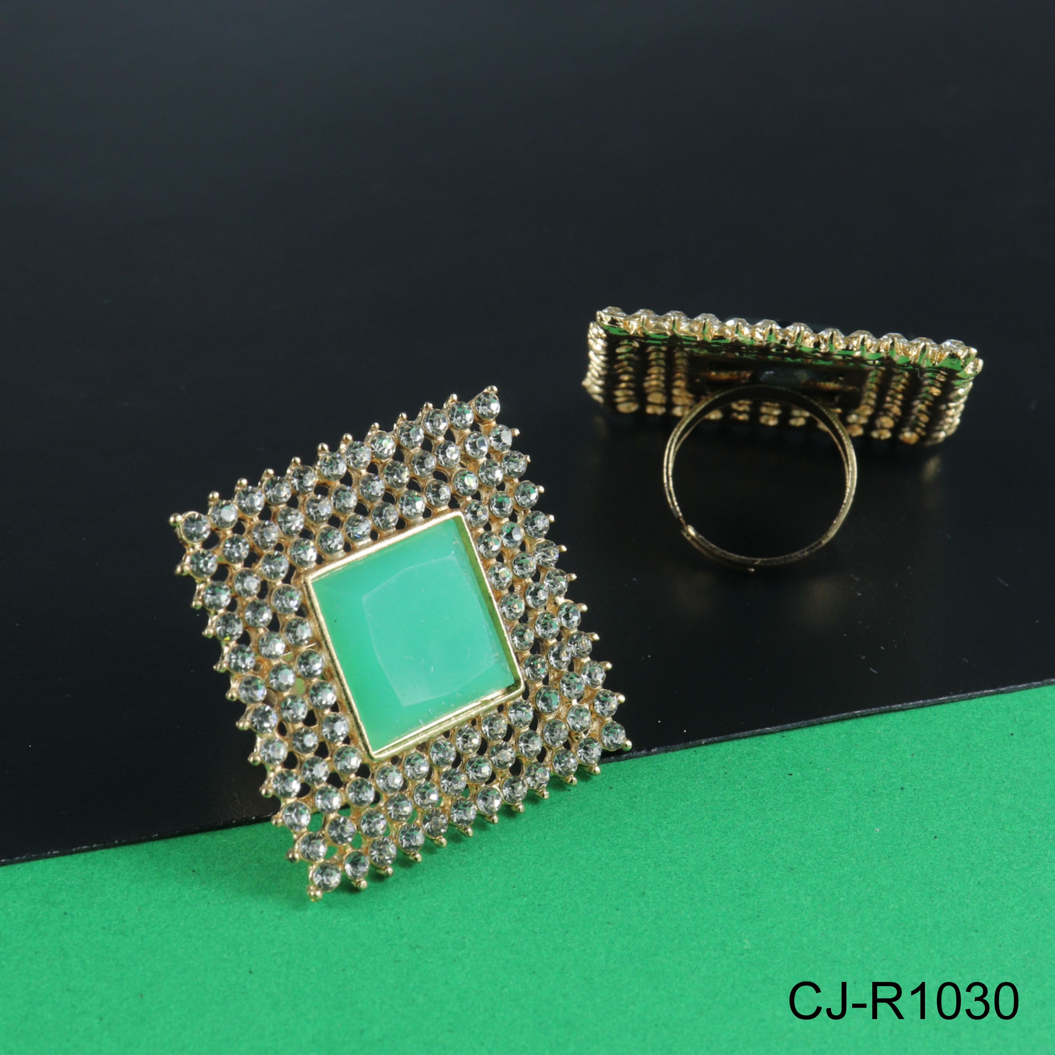 SQUARE STONE RING CJ-R1030 (GREEN)